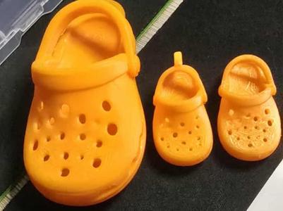 crocs keychain and mini