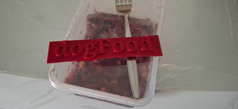 dog food defrosting sign