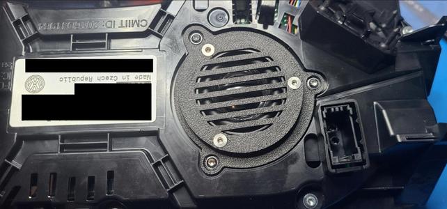 VW Tiguan instrument cluster speaker mount