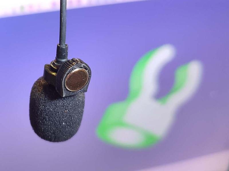 Lavalier Microphone Magnetic holder (6.4mm neck)