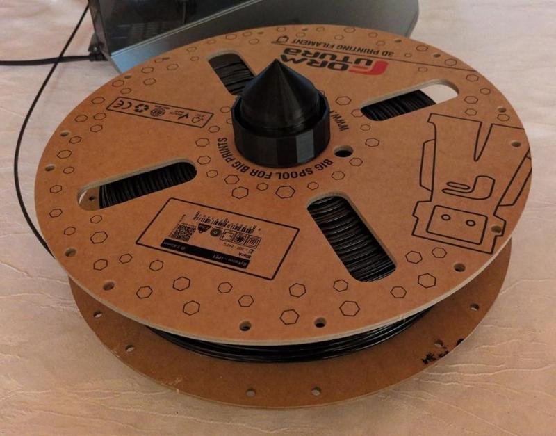 Spulenhalter für große Filamentrollen