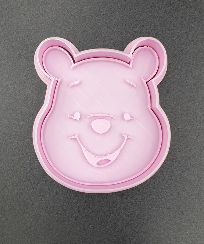 Winnie The Pooh - Cookie Cutter with Stamp