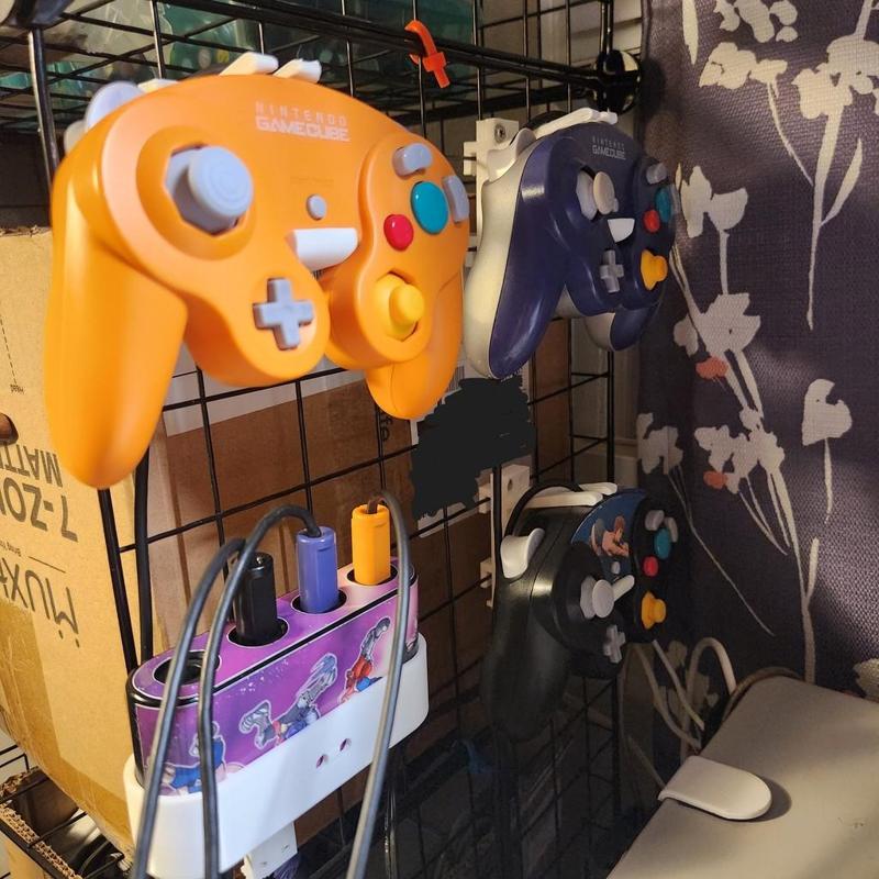 Universal Grid Wall Hook Mount