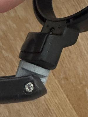 Pioneer Headphones SE-MJ521 Hinge