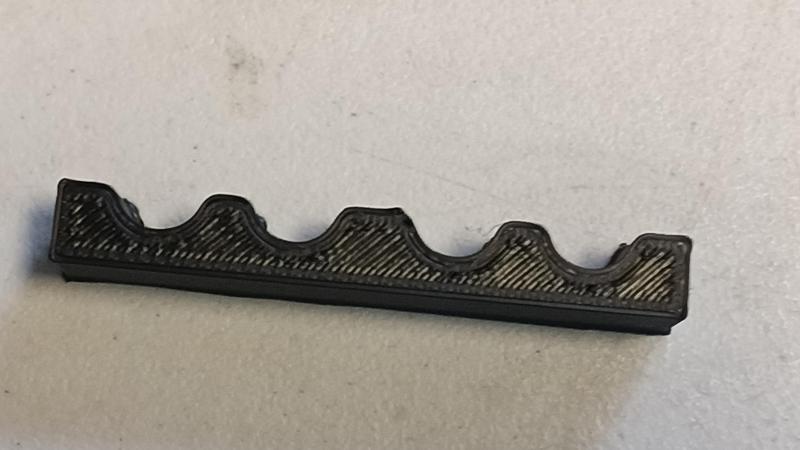 simple brush holder for work surface 