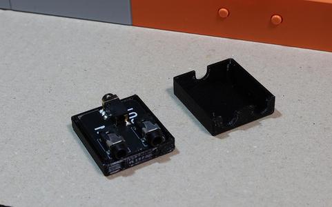 TRS <-> TRRRS MIDI Converter Chan Case