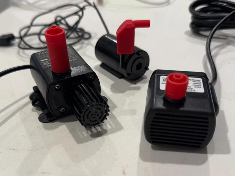 5V/USB Submersible Water Pump 6mm Tubing Adapters 