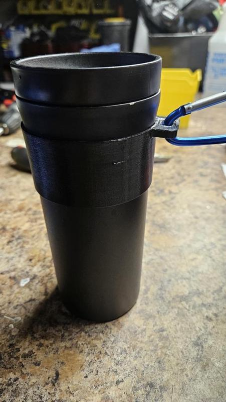 Travel coffee mug sleve clip
