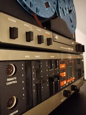 Posuvný knoflík radiomagnetofonu TESLA CM 160