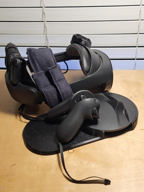 Quest Pro Charging Dock Level Riser