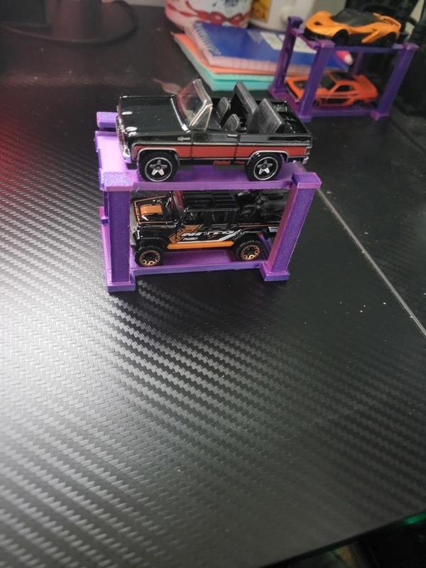 Hotwheels car lift v4