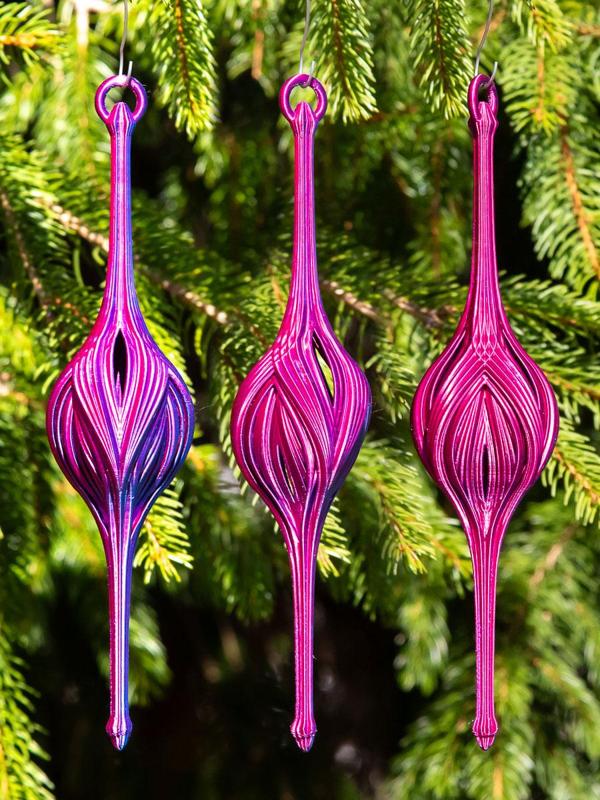 Swoop 3 Christmas Stretch Ornament 2024