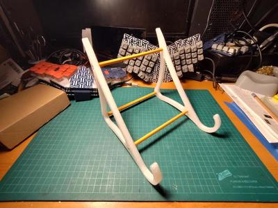 Yet another laptop stand 2025