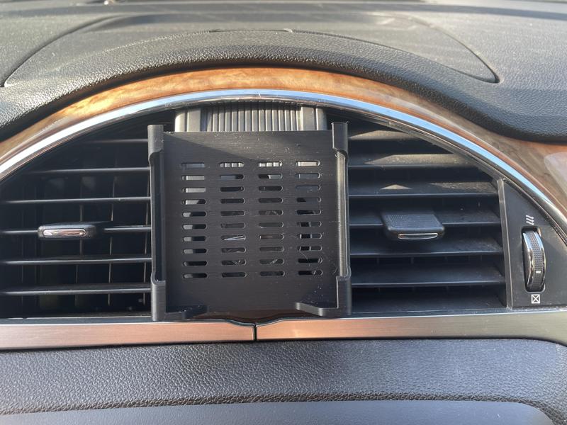 Buick Enclave phone mount