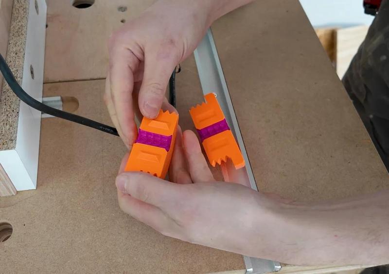 Air tight plug grommet (triton thicknesser plug)   