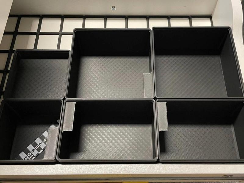 01x01x00_div-1x1_left-tab_s-0_no-holes.3MF