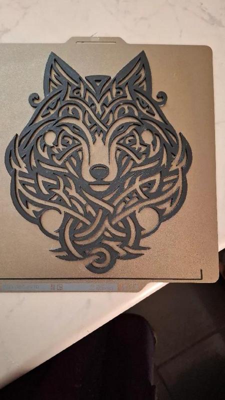 wolf in viting silhouettes   