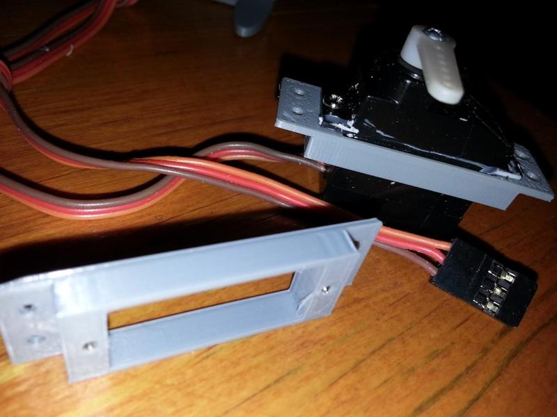 SERVO HOLDER 9g MG