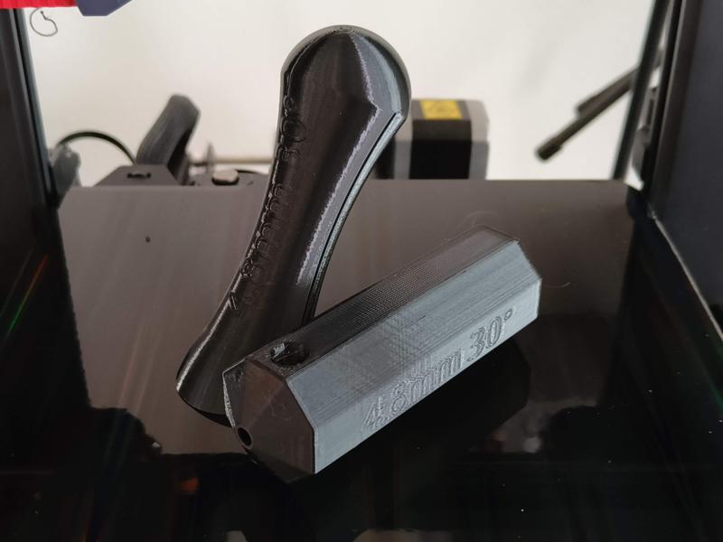 4.8mm Rundfeilengriffstück mit 30° Lehre zum Schärfen von Kettensägenketten!