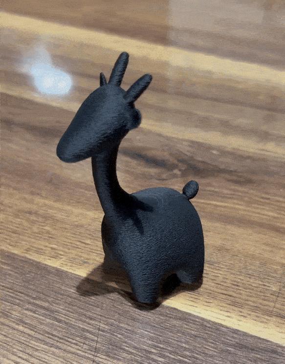 GIRAFFE FIGURINE / FIGURE / ABSTRACT SCULPTURE