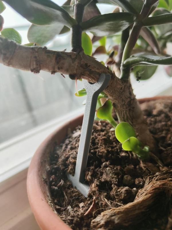 Plant struts/legs various sizes.