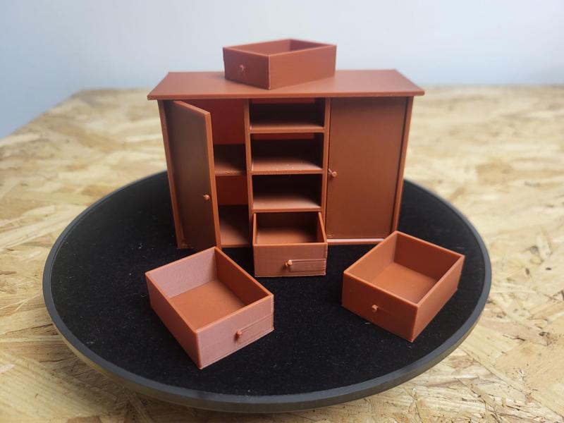 Dresser for Dummy 13