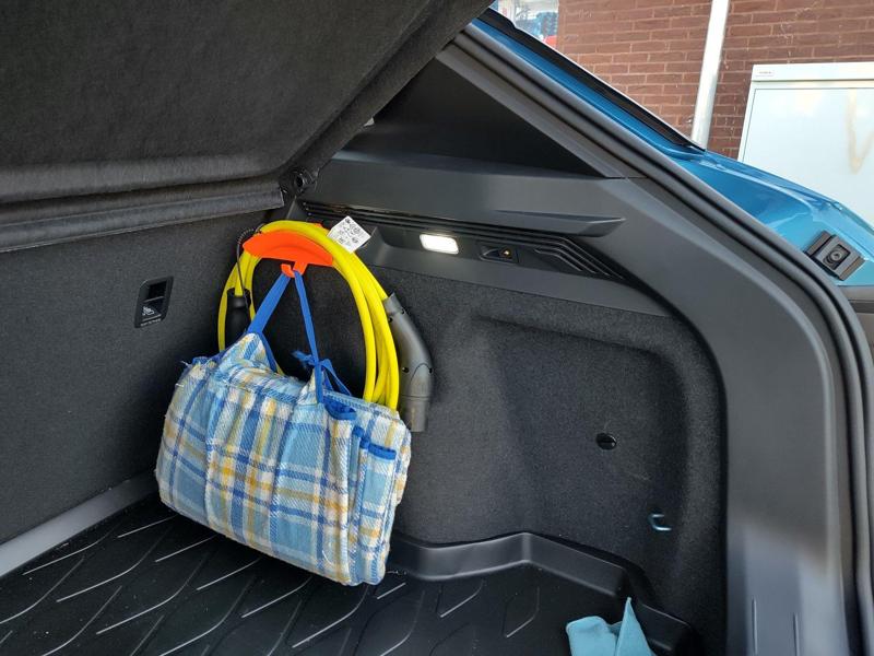 ID.X Charge cable holder with bag hook, no supports