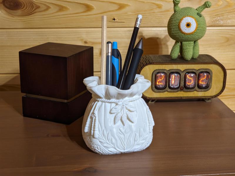 Pouch vase, pencil holder, planter
