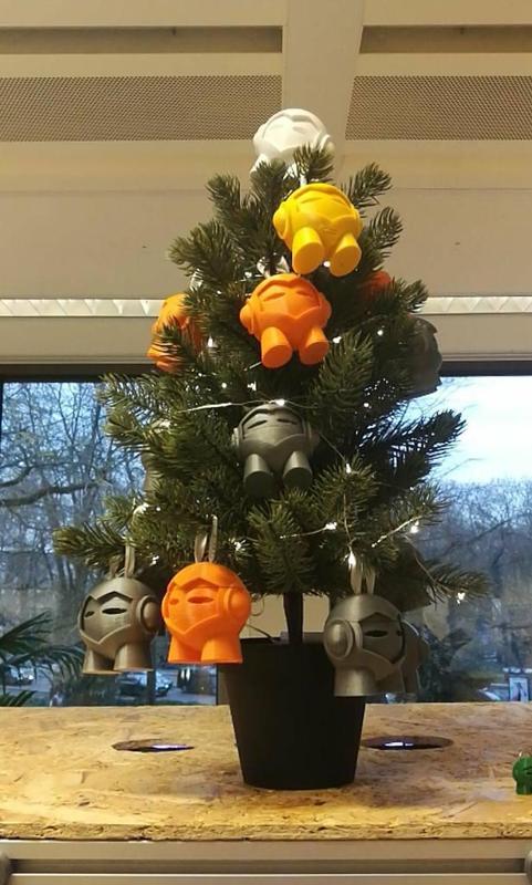 Hollow Christmas Marvin