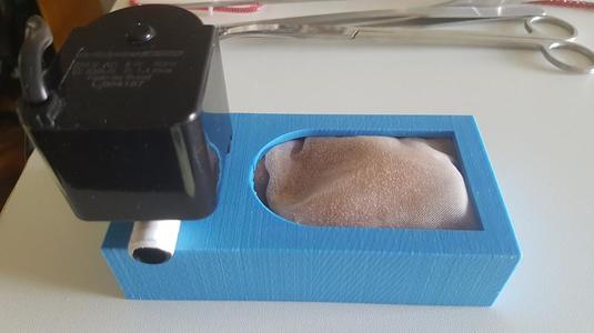Purigen/activated carbon bag box for aquarium sump