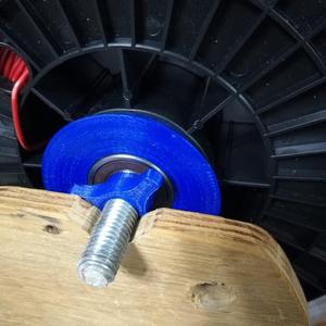 Spool holder 47-63mm inner dia