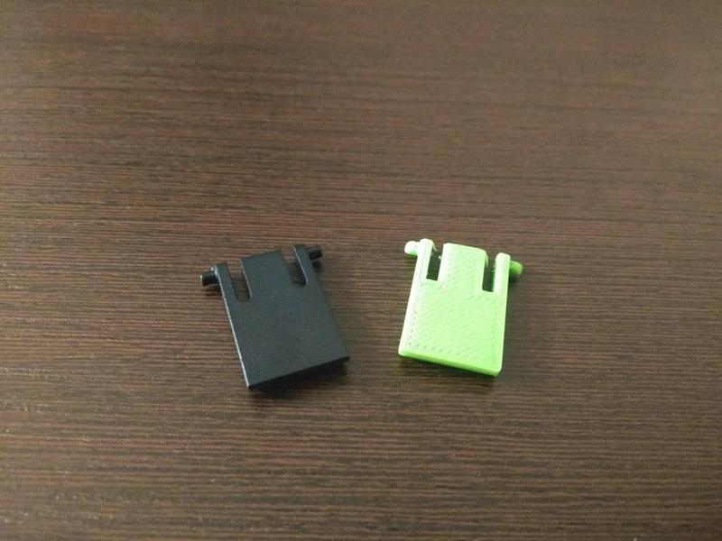 Logitech K120 keyboard leg