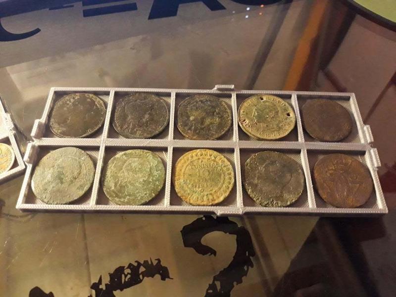 Medal for coin storage