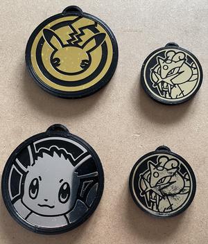 Pokemon TCG Coin keychain pendent - Closed back