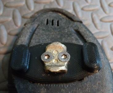 Crank Brothers, Egg Beater, Road Shoe Adapter 2 & 3 screw pattern 