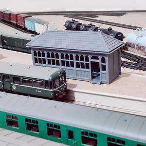Model Railway Station Shelter 02