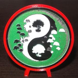 Yin-Yang wooded