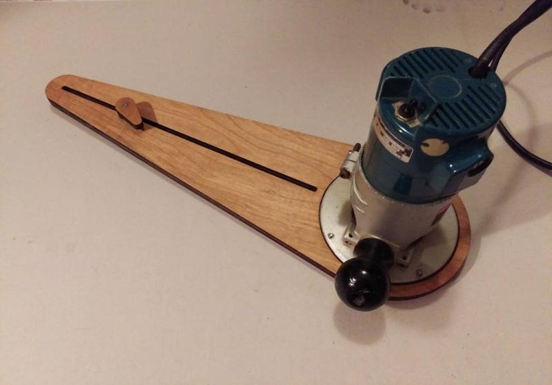Router Circle Cutting Jig
