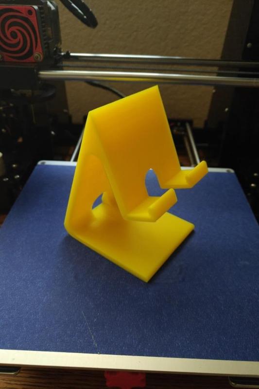 phone stand for phones with cases