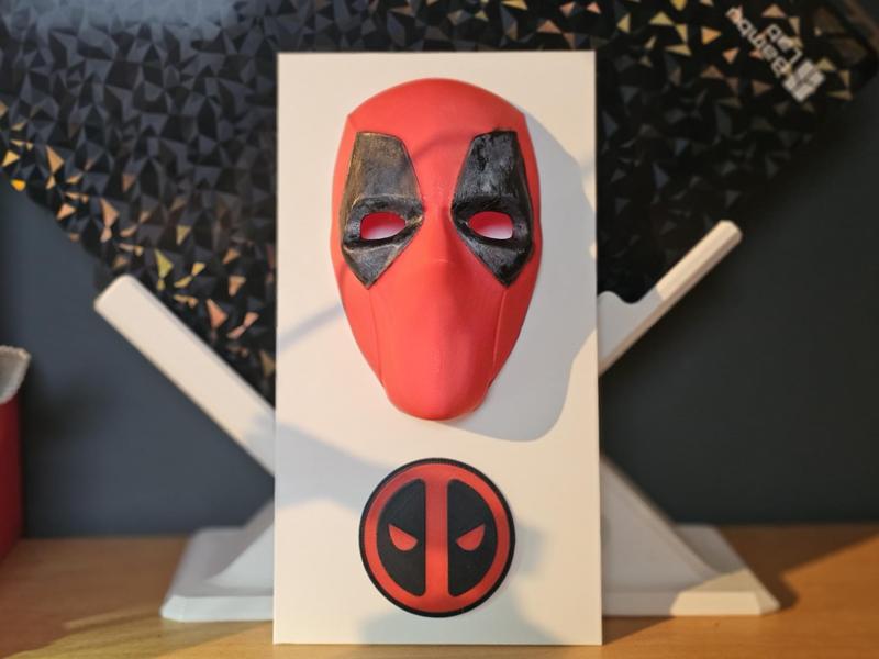 Deadpool 3D Wall Art - Iconic Mask & Logo