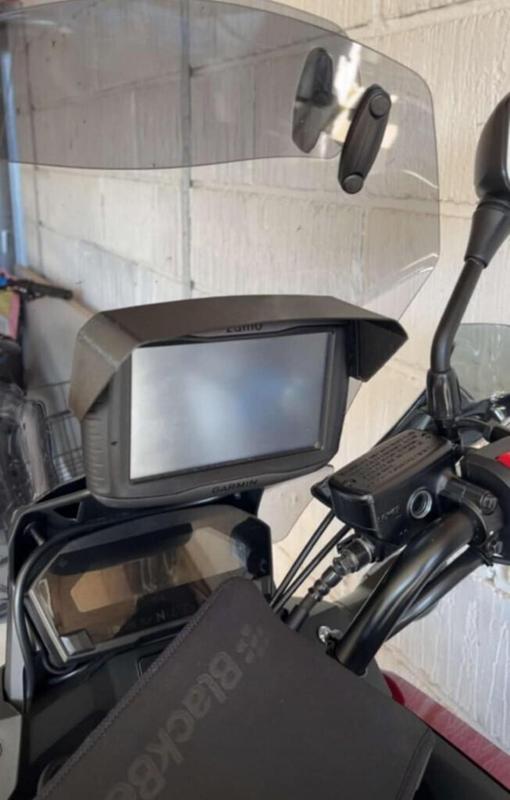 Garmin Zumo 590 Sunscreen