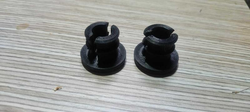 Himalayan lamppost plug