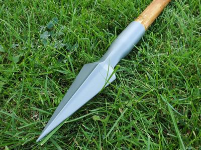 Spearhead and pommel