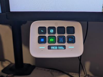 Streamdeck Neo Monitor Holder