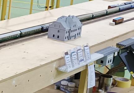 Train transport card holder