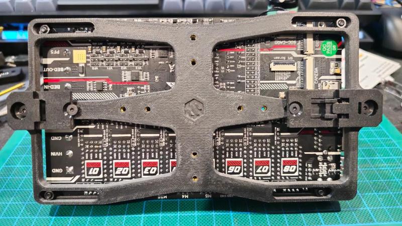 Din Mount - Manta M8P (Double Din)   