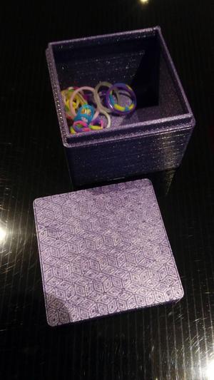 Storage box with holographic effect