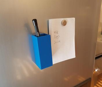 Customisable fridge magnet box