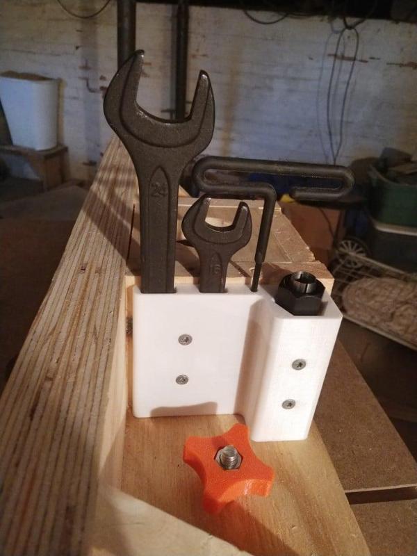 Bosch Fixed/Plunge Router Accessory Tools Holder