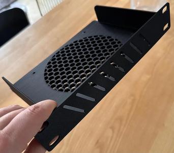 10" rack - 1U Fan support 140mm   